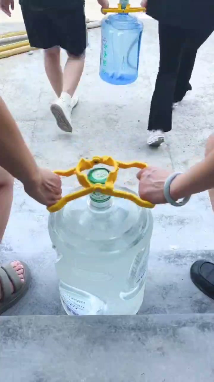 20 Liter Water Bottle Carry Handle